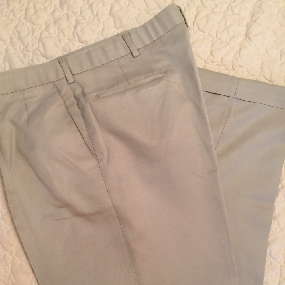 Men’s Dockers Khaki Golf Pants